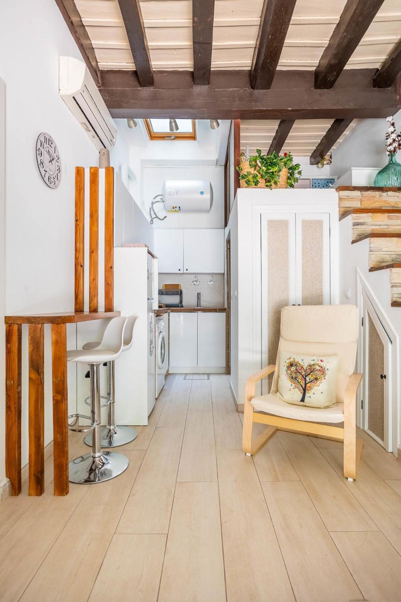 Comfy Away - Estudio En Patio De Vecinos En Las Setas Seville Exterior photo