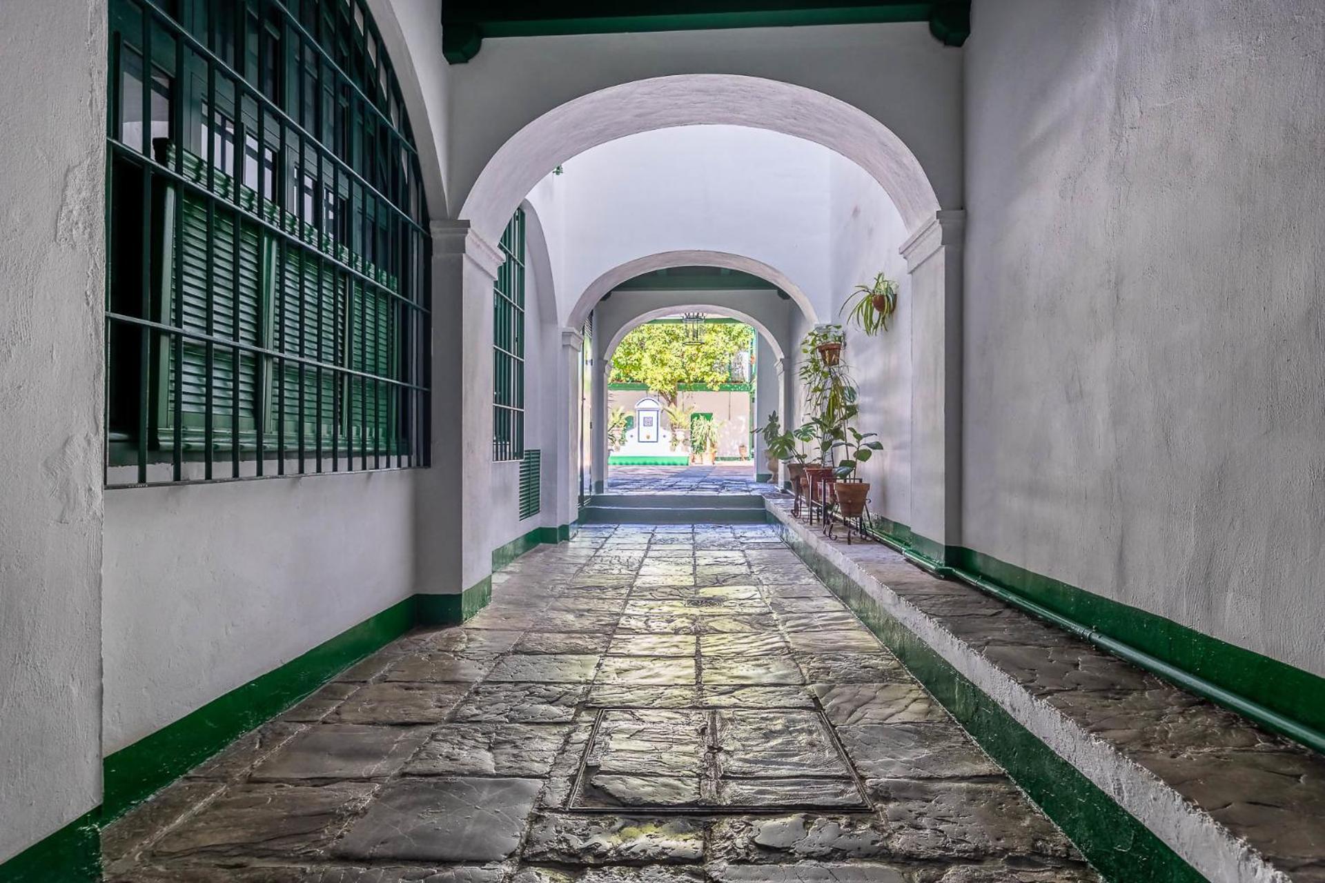 Comfy Away - Estudio En Patio De Vecinos En Las Setas Seville Exterior photo