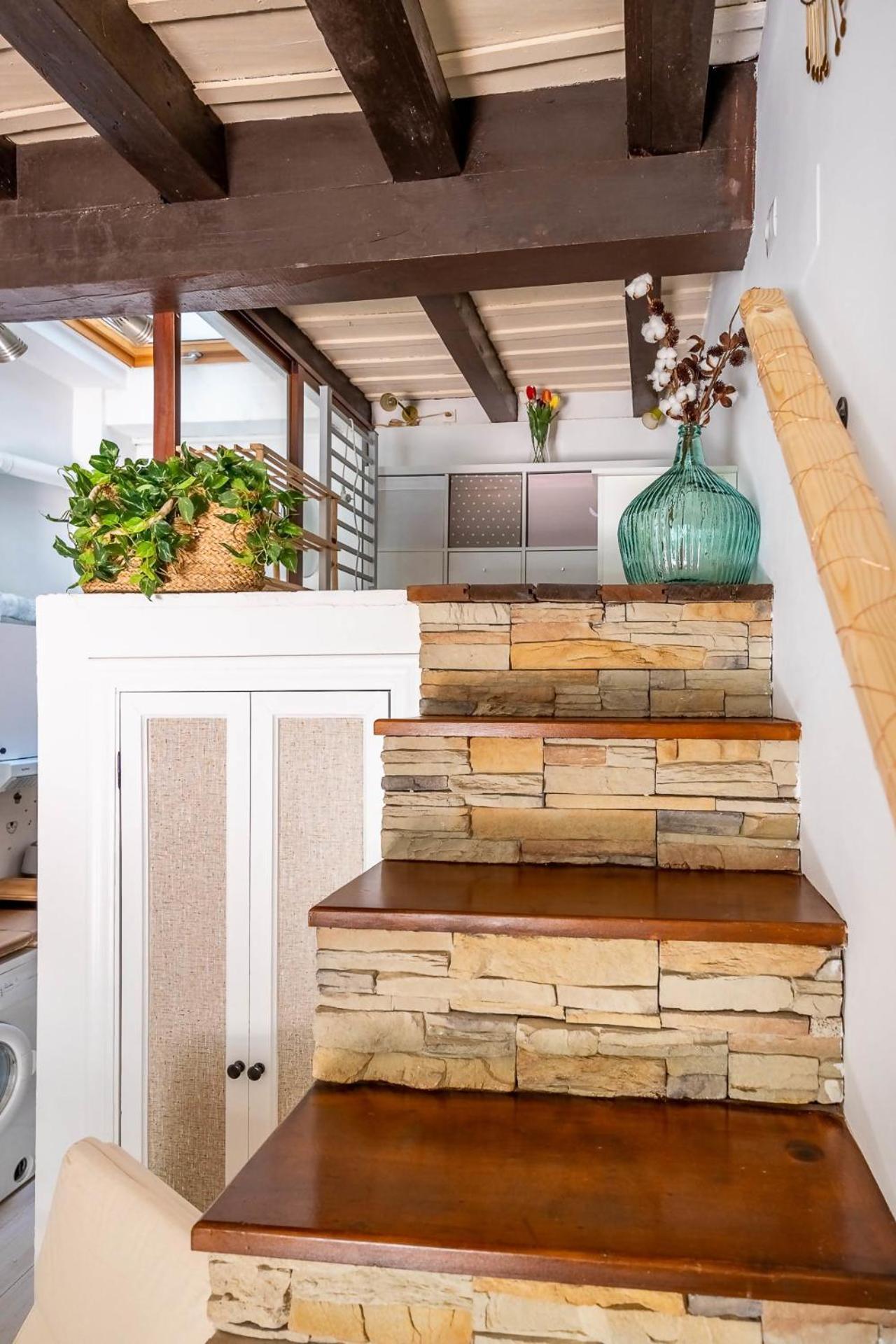 Comfy Away - Estudio En Patio De Vecinos En Las Setas Seville Exterior photo